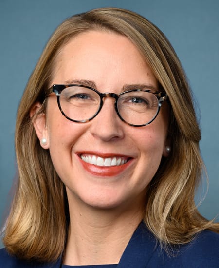 Official portrait of Hillary Scholten