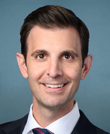 Official portrait of Chris Deluzio